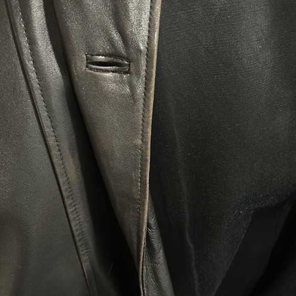 Black Long Women’s Leather Trenchcoat Jacket - Picture 12 of 12